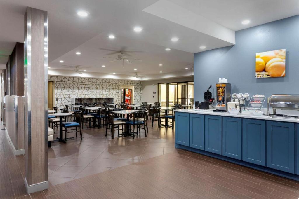 Comfort Inn & Suites Hot Springs Central Extérieur photo