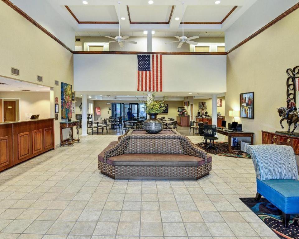 Comfort Inn & Suites Hot Springs Central Extérieur photo